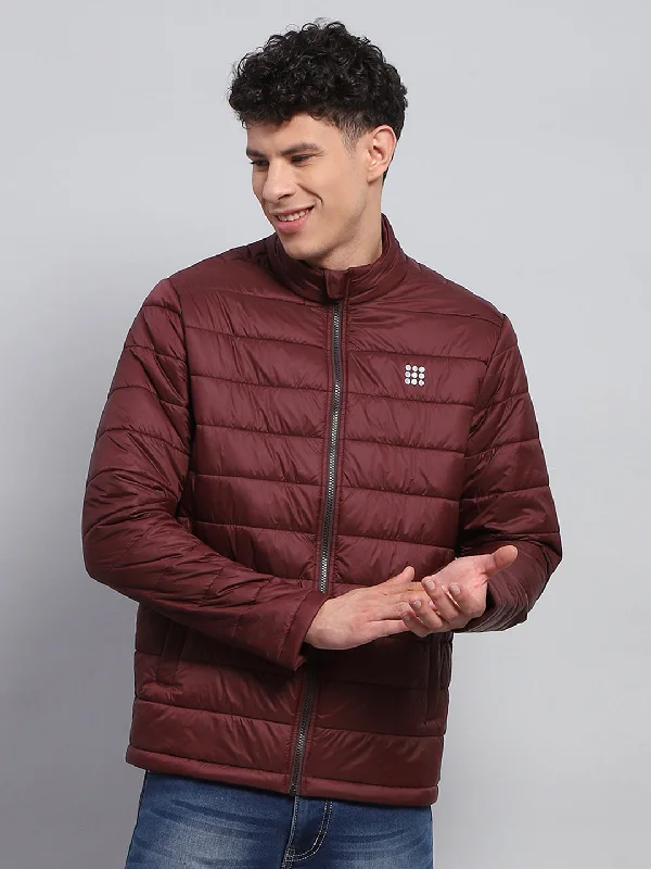 Men Maroon Solid Mock Neck Full Sleeve Jacket