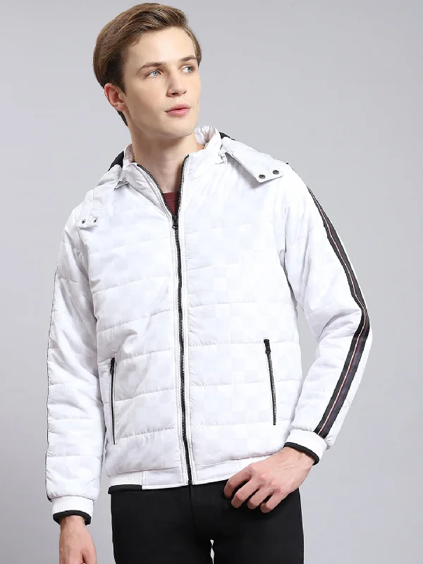 Men White Solid Hooded Full Sleeve Jacket